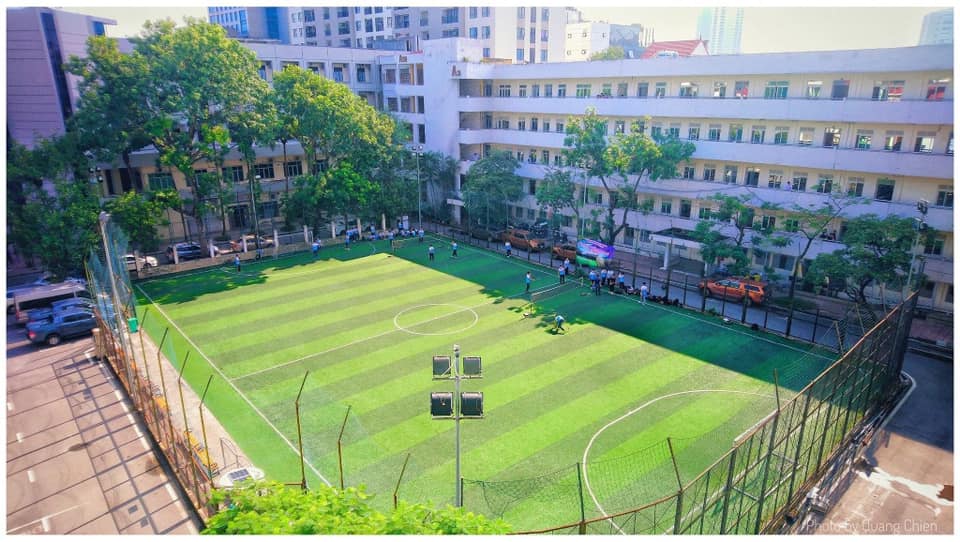 s&acirc;n trường ĐH GTVT