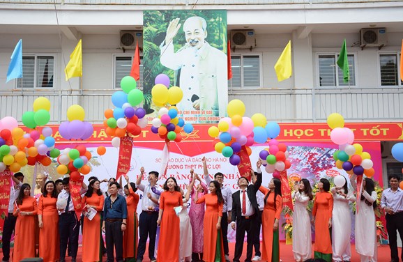 THPT Ph&uacute;c Lợi đạt chuẩn quốc gia