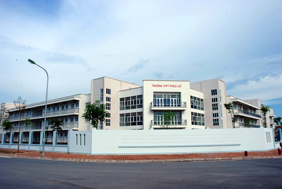 Trường THPT Ph&uacute;c Lợi