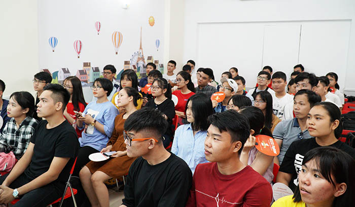 Offline IELTS Fighter tháng 8 - Định hướng học IELTS cho học sinh sinh viên 12