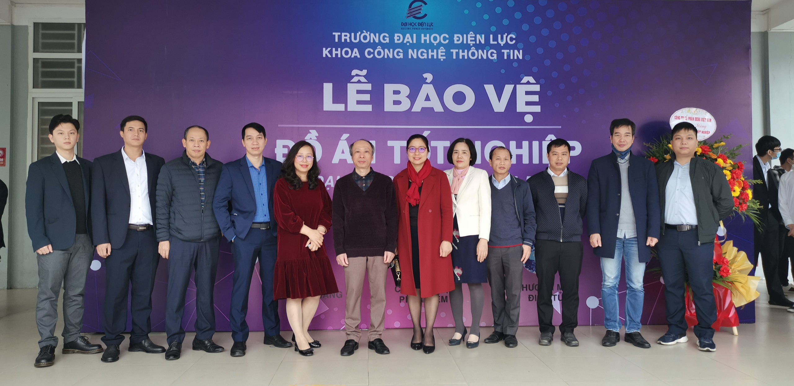 Đội ngũ giảng vi&ecirc;n ĐH Điện Lực