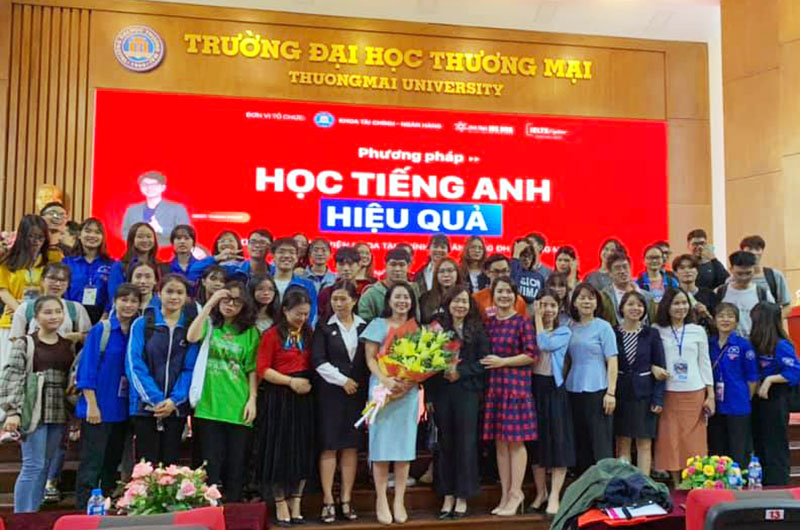 Thi thử IELTS đại học Thương Mại - IELTS Fighter 7