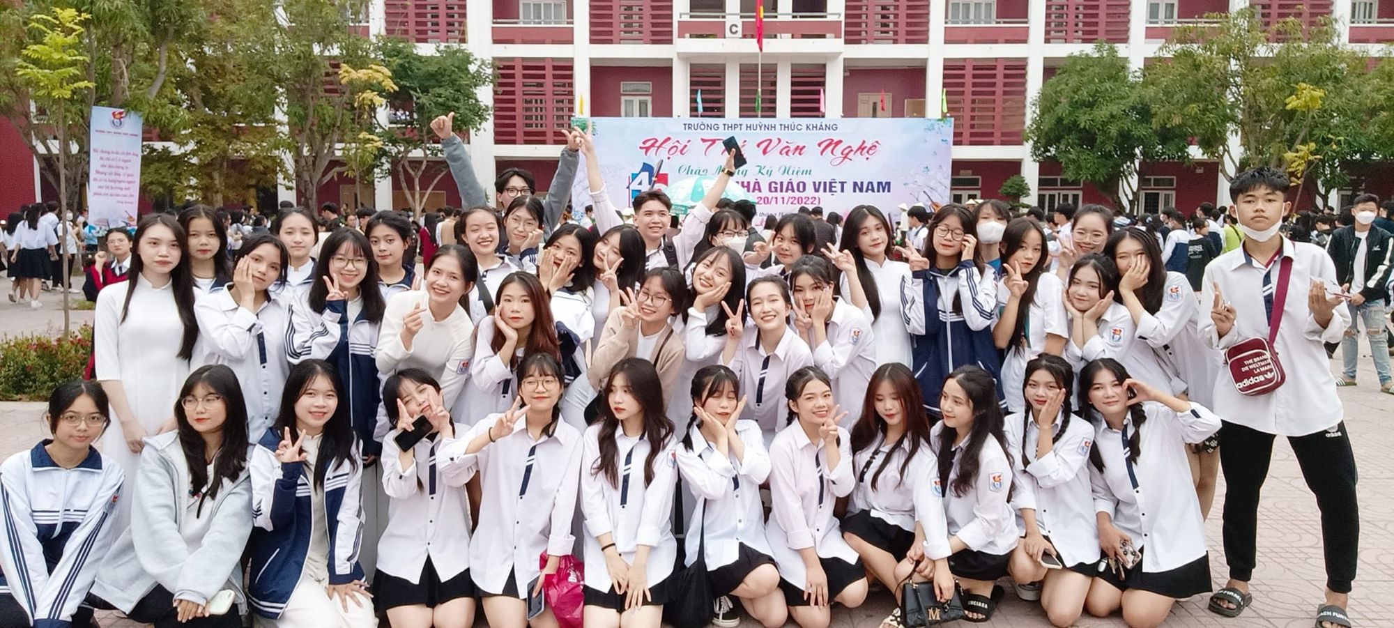 Hội thi văn nghệ của học sinh trường