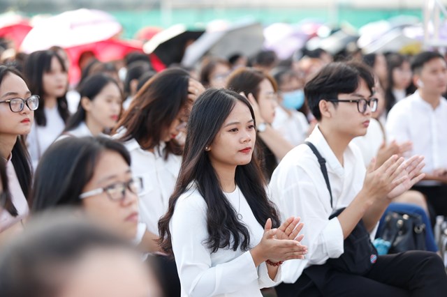 sinh vi&ecirc;n sư phạm