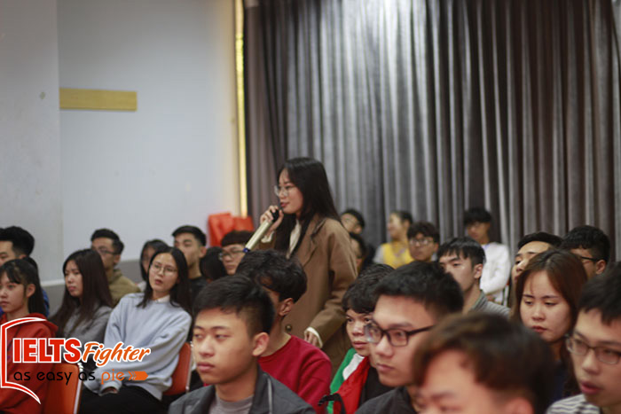 IELTS Fighter tổ chức talkshow tại đại học FPT