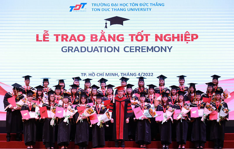 sinh viên đại học tôn đức thắng