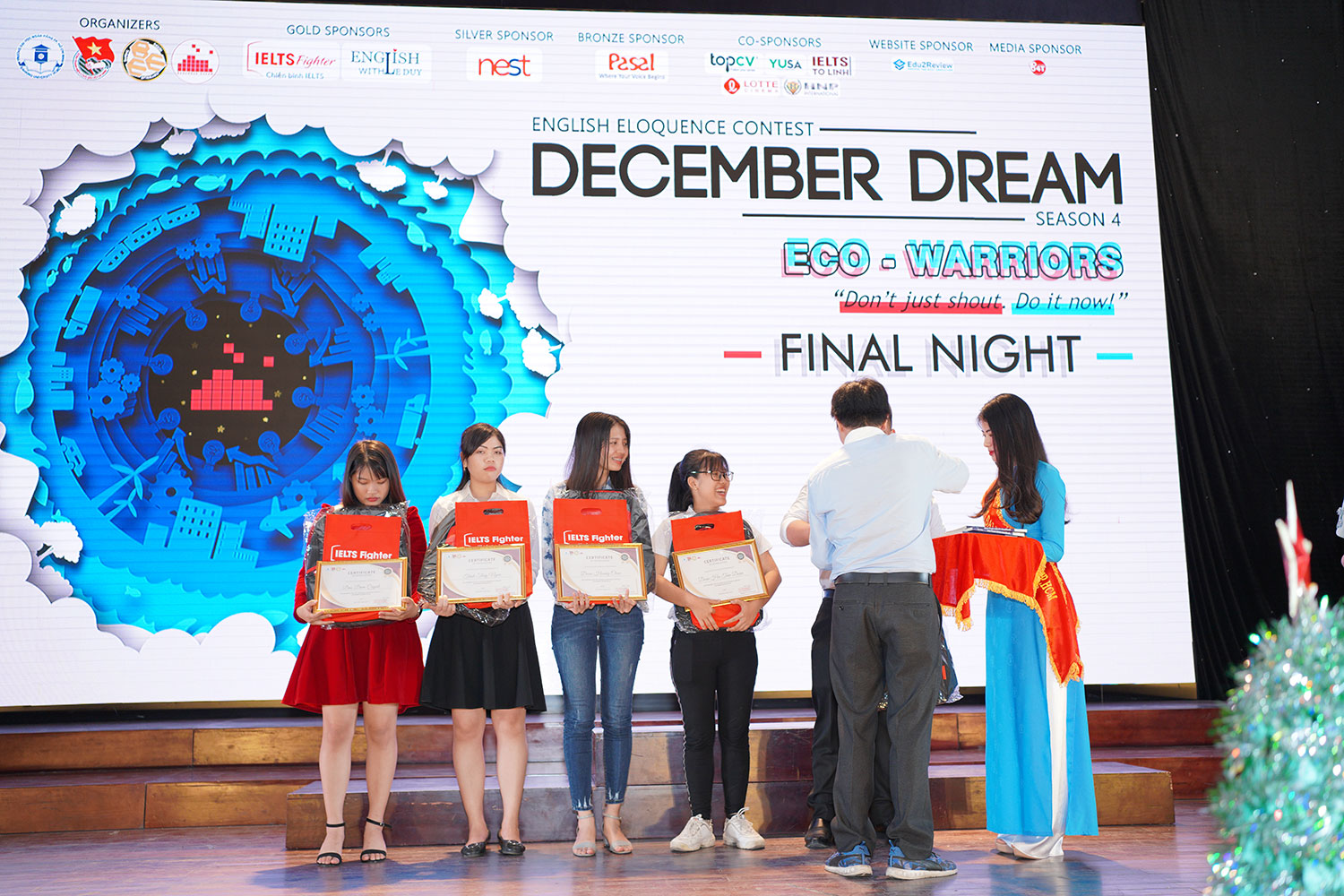 December Dream 2019 xướng tên Lê Quốc Tuấn trong vòng chung kết hùng biện