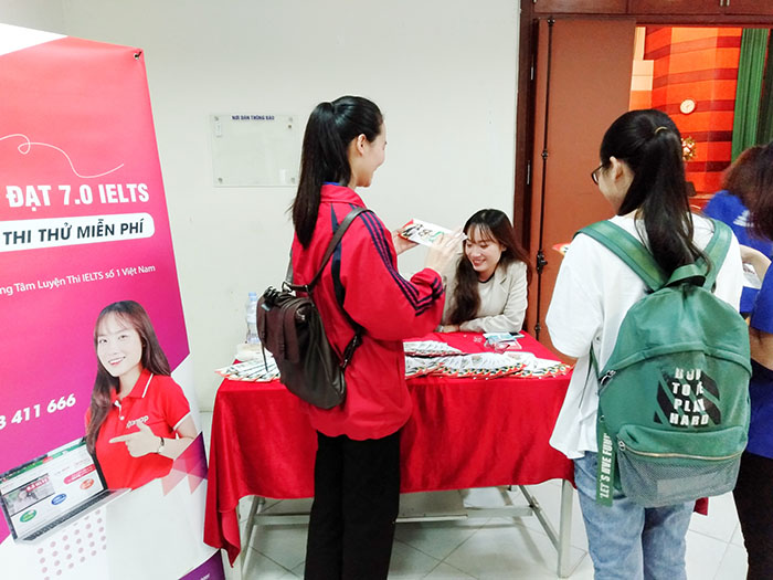 IELTS fighter tài trợ chương trình Hướng về phía mặt trời ảnh 6