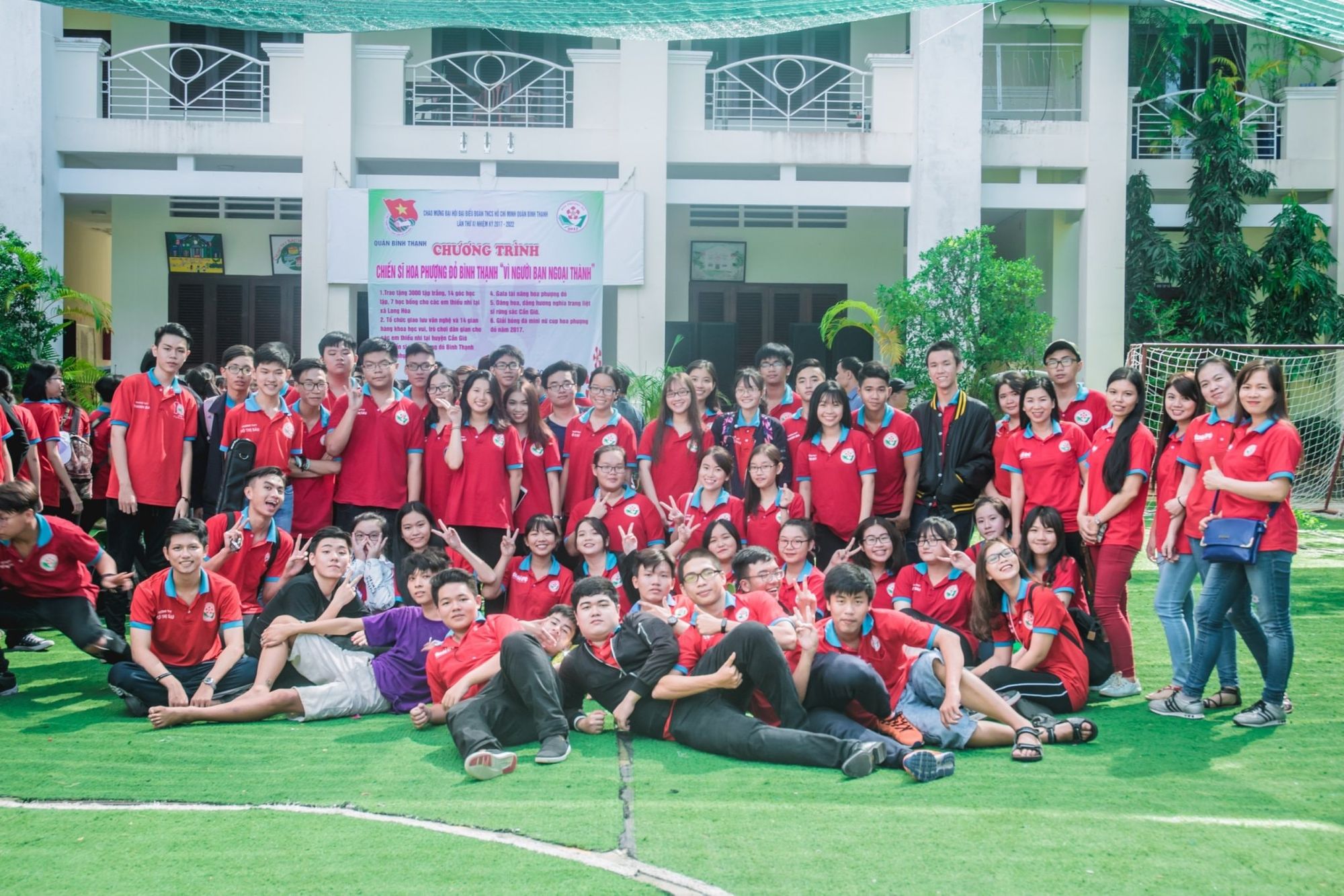 học sinh tham gia c&aacute;c HĐNK của trường