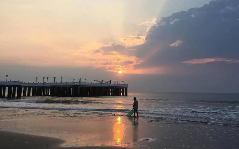 B&atilde;i biển Hải Tiến