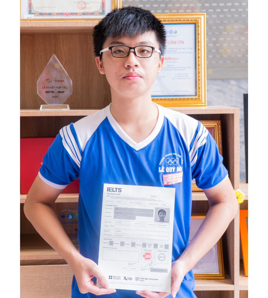 CHÀNG TRAI THÍCH ĐỌC LIGHT NOVEL ĐẠT 7.5 IELTS