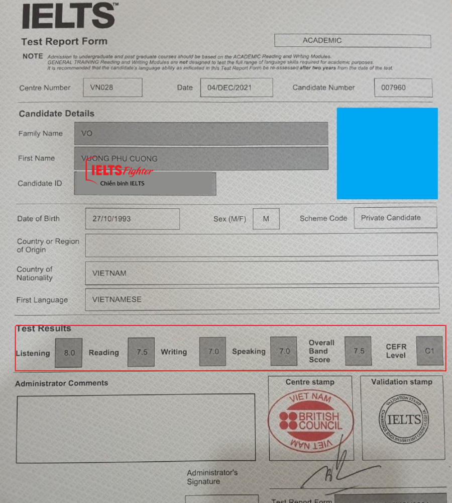 Thầy giáo tận tâm dạy thêm giờ