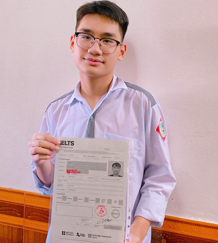 Ph&uacute; Lương 7.5 IELTS