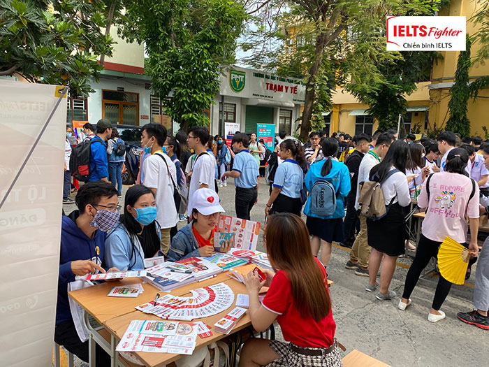 [HCM] - IELTS Fighter đồng hành cùng chương trình English Camp 2020