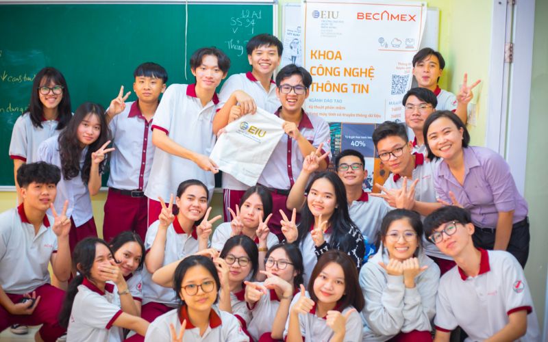 Bậc trung học phổ thông tại trường