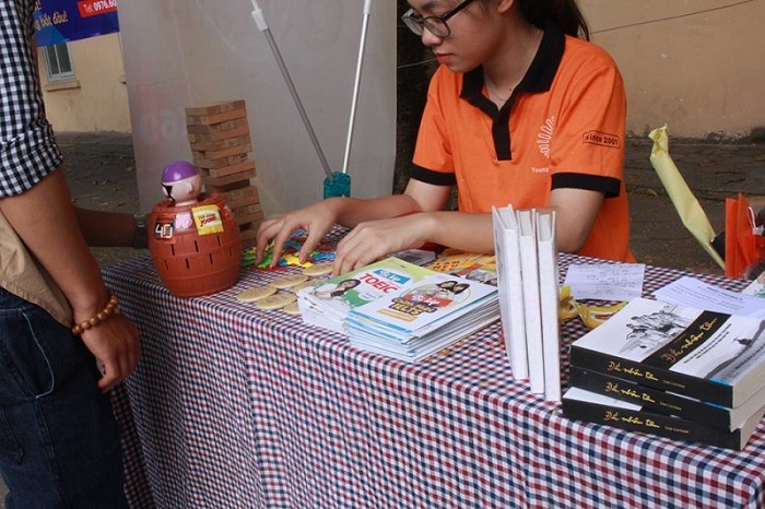 Hoạt động chào tân sinh viên