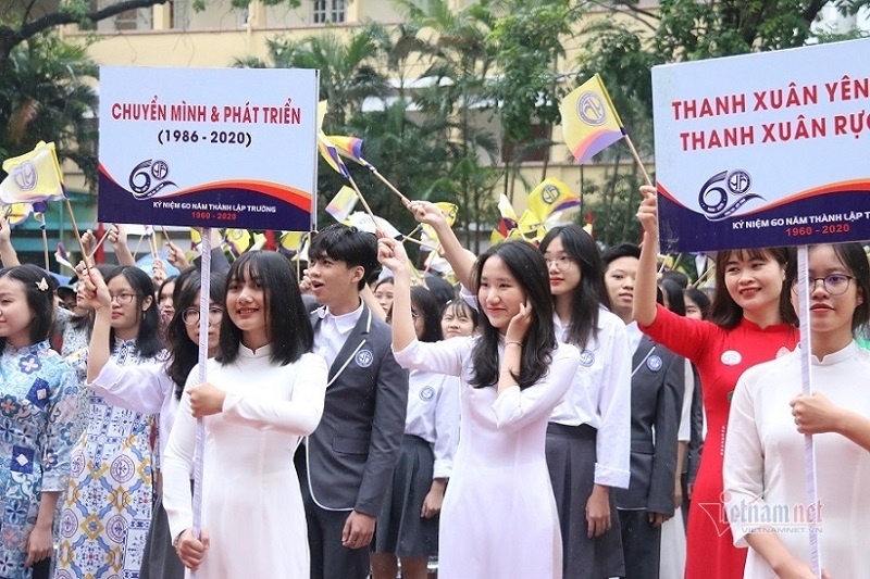 trường-thpt-y&ecirc;n-h&ograve;a-hoạt-động