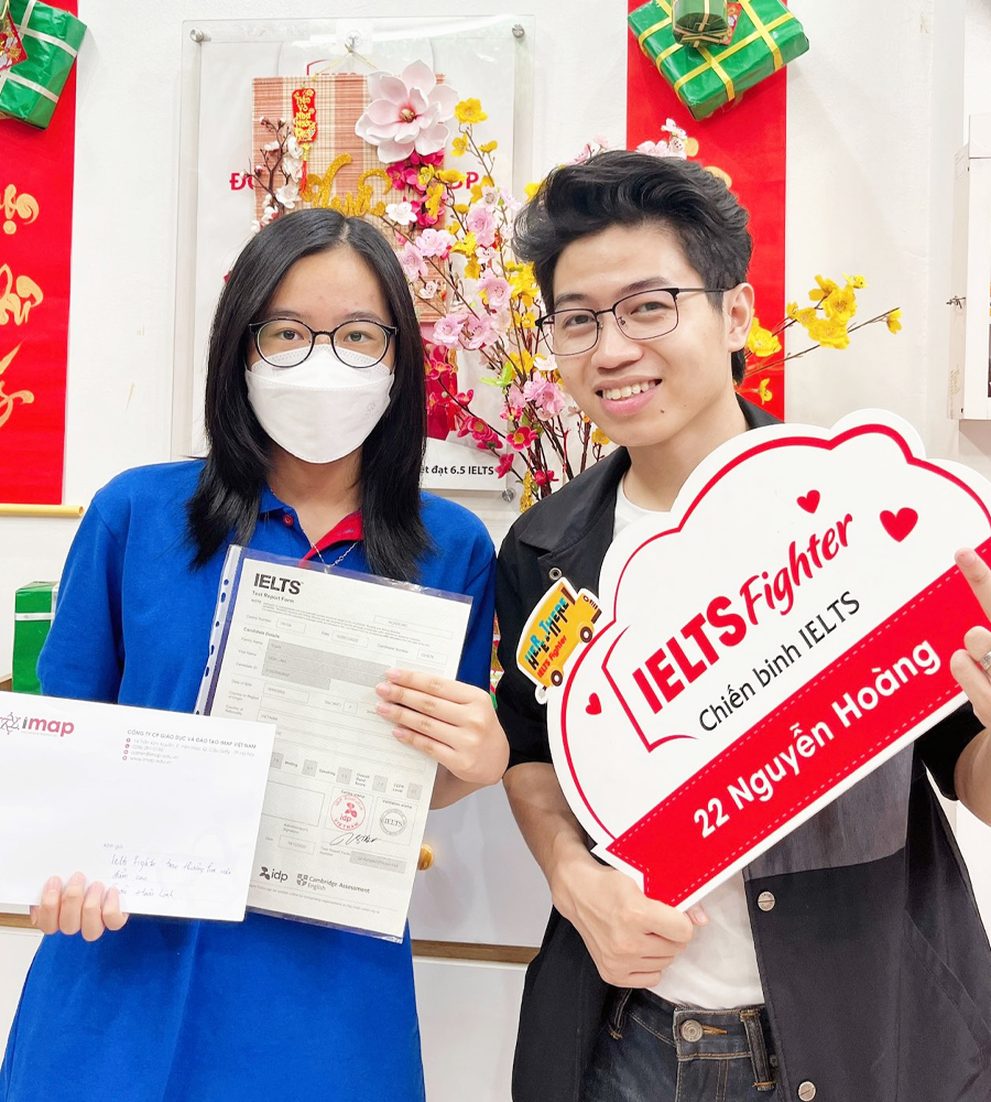 ho&agrave;i linh 7.0 ielts