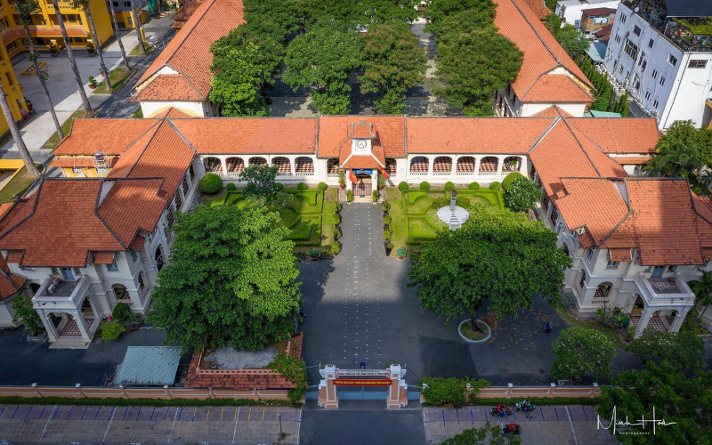 trường thpt chuy&ecirc;n l&ecirc; hồng phong hcm