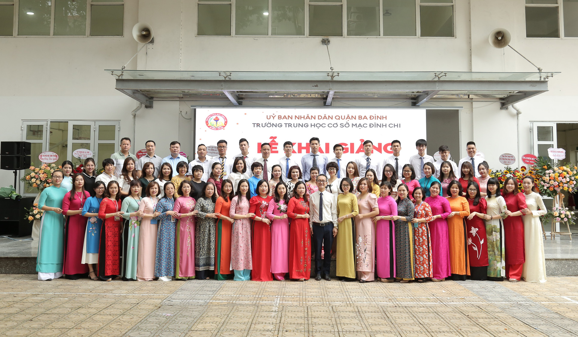 Gi&aacute;o vi&ecirc;n trường THCS Mạc Đĩnh Chi