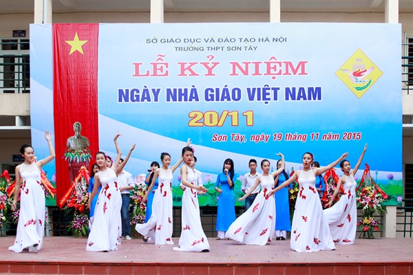 Hoạt động trường Sơn T&acirc;y