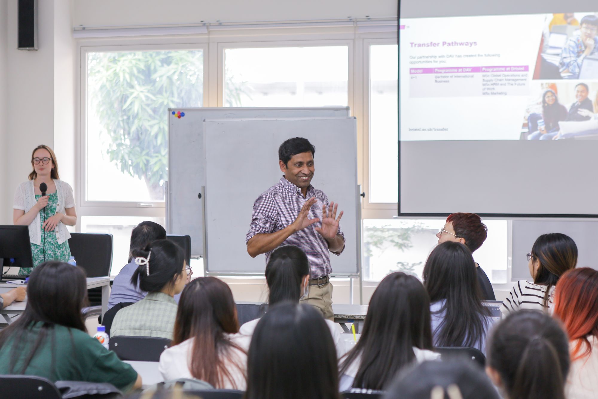 một buổi học của DAV