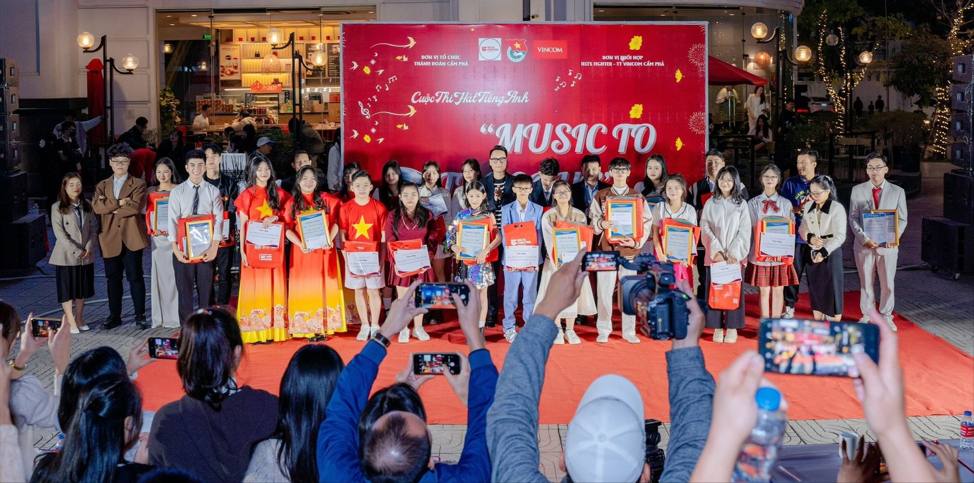 Cuộc thi "H&aacute;t tiếng Anh - Music to the Soul" Cẩm Phả 2024 với sự đồng h&agrave;nh của IELTS Fighter Cẩm Phả