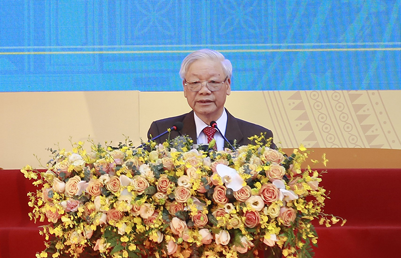 TBT Nguyễn Phú Trọng phát biểu tại trường