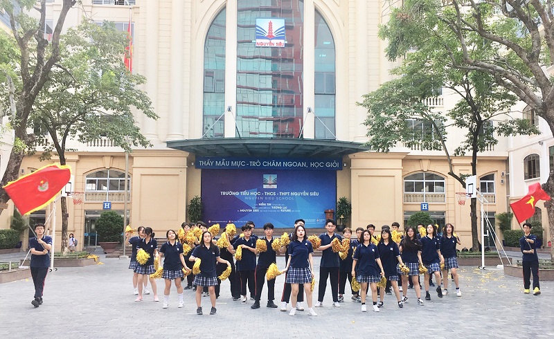 trường-thpt-nguyễn-si&ecirc;u-học-sinh