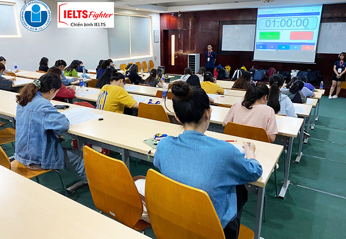 IELTS Fighter tổ chức thi thử IELTS 4 kỹ năng cho sinh viên ĐH Quốc Tế - Đh Quốc Gia Tp. HCM