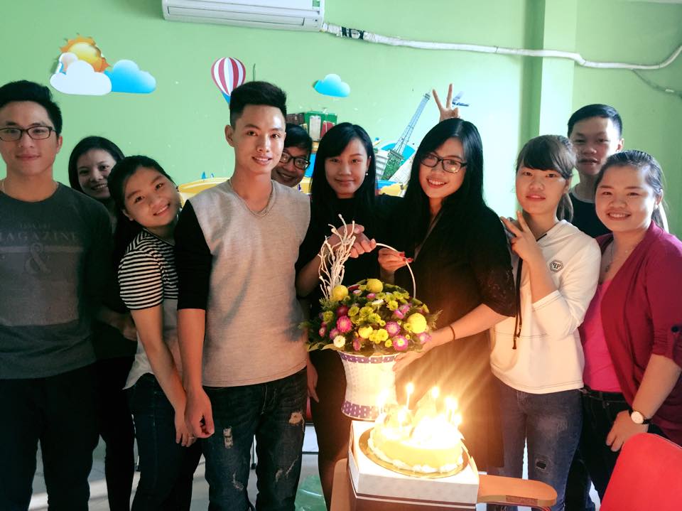 Ms Trà My - Giáo viên được yêu thích nhất 