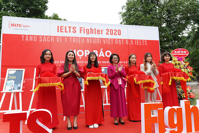 Cùng IELTS Fighter tặng sách vì 1 TRIỆU người Việt đạt 6.5 IELTS 5