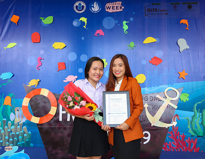 IELTS Fighter tài trợ chương trinh tân sinh viên Freshers’ Week 2019 1