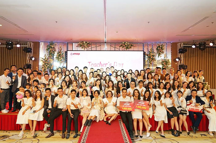 IELTS Fighter tri ân 20/11 