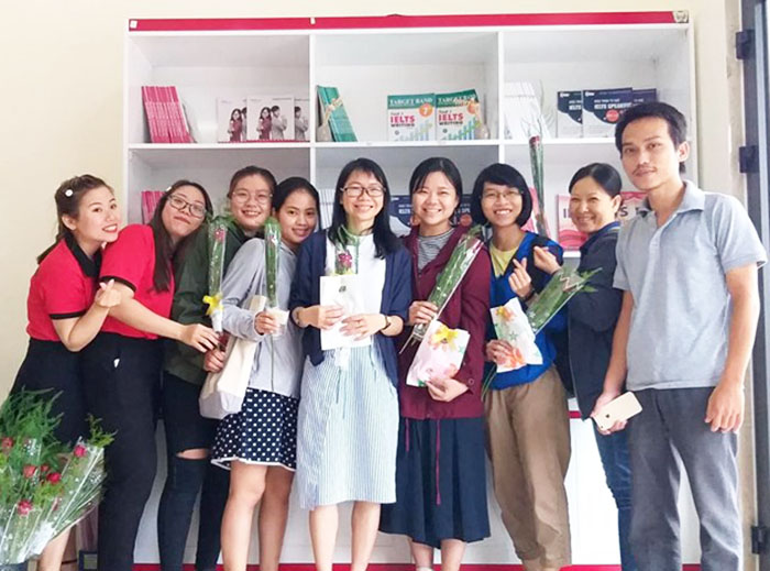 IELTS Fighter - Lan tỏa yêu thương chúc mừng ngày Phụ nữ Việt Nam 20/10 - 10