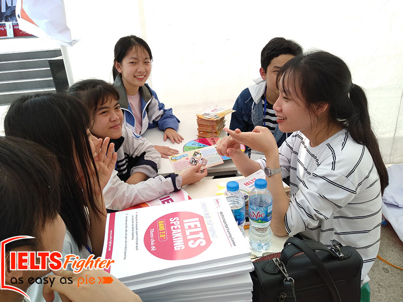 IELTS Fighter đồng hành tài trợ hội chợ khoa học Scienceverse - THPT Nguyễn Gia Thiều 9