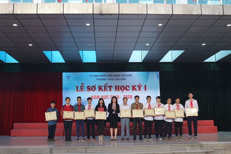 Trường-THCS-Cầu-Giấy-th&agrave;nh-t&iacute;ch