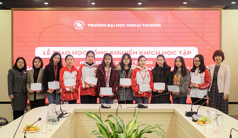 trường đại học ngoại thương 6