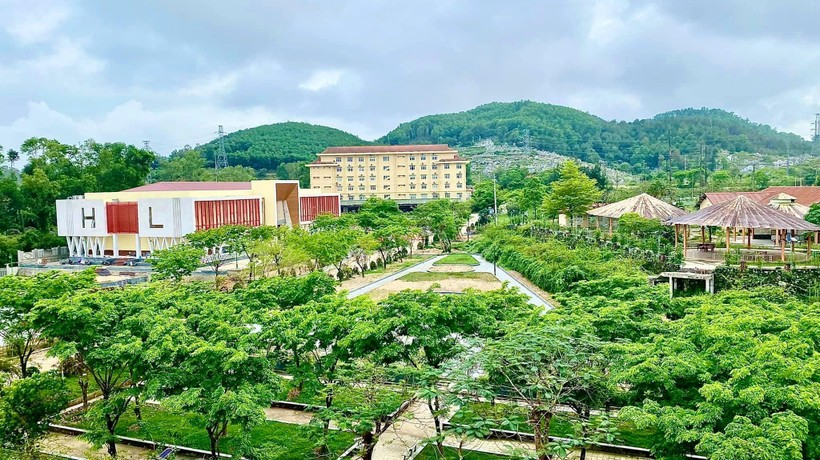 đại học Huế nh&igrave;n từ tr&ecirc;n cao