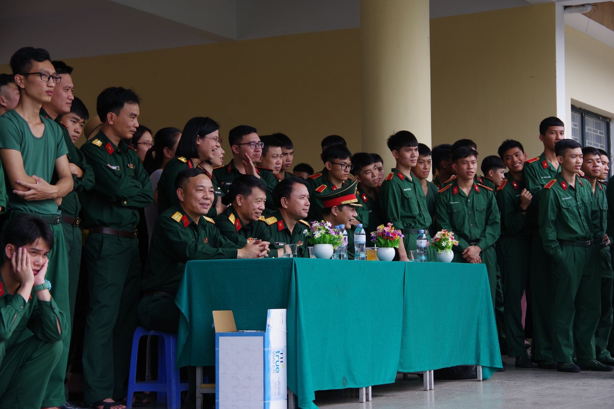 Hoạt động ngoại kho&aacute; trường